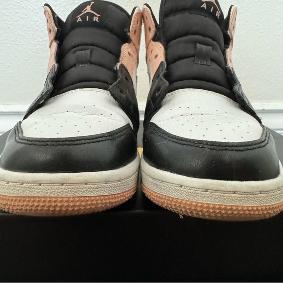 Nike Jordan 1 Mid Arctic Orange Black Toe (GS) - Picture 5 of 10